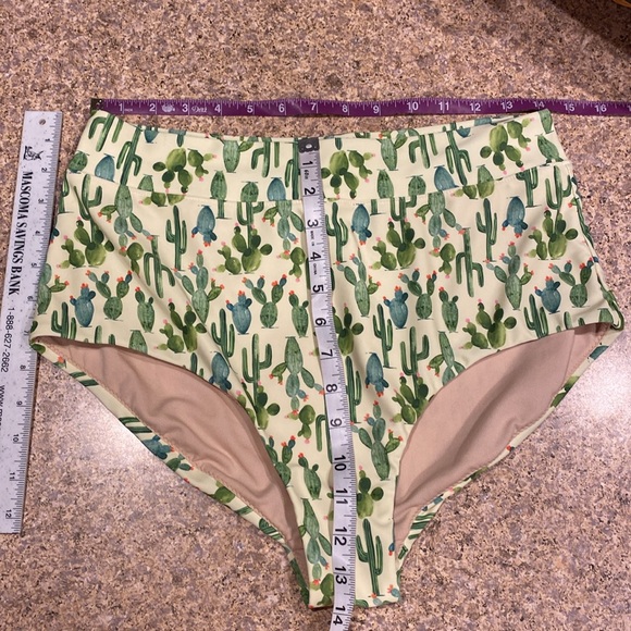 MOTT50 UPF 50+ 2 Piece Swim Suite Bikini Cactus Green Yellow L Removable Pads - Picture 11 of 16